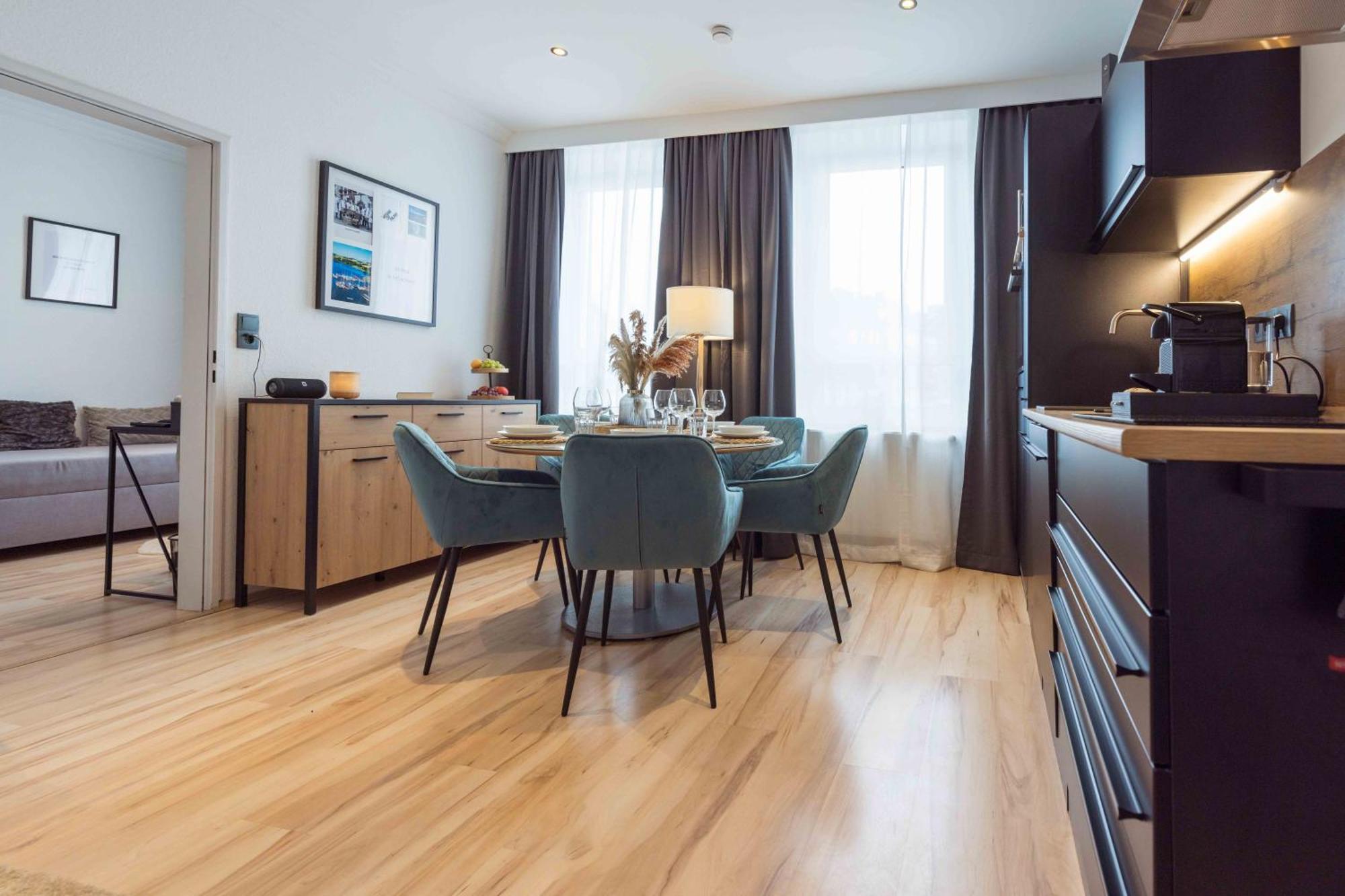 Schillerapartment Hof, Kueche, 24H Digital-Checkin, Parkplatz, Wlan250Mbit Hof  Exterior foto
