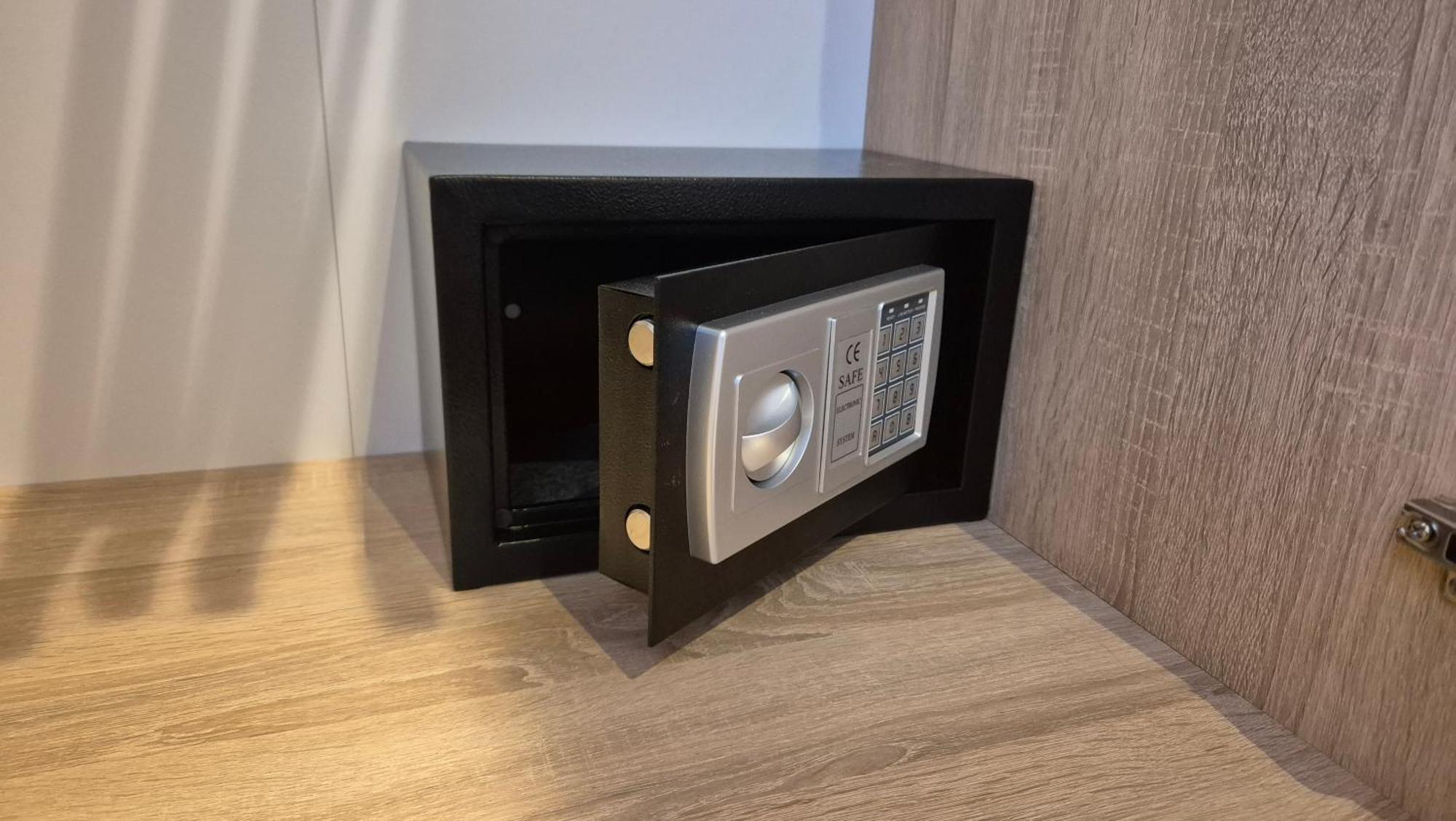 Schillerapartment Hof, Kueche, 24H Digital-Checkin, Parkplatz, Wlan250Mbit Hof  Zimmer foto